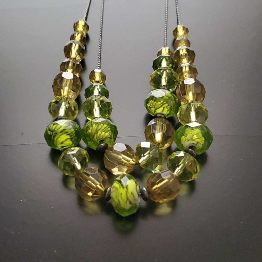 3/$26 Green beads necklace